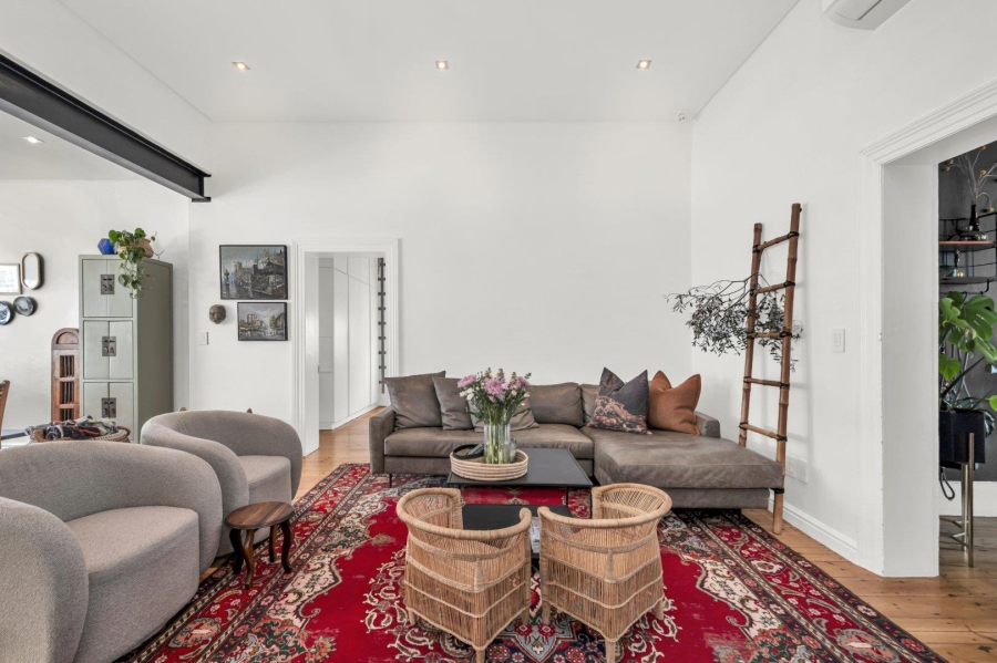 4 Bedroom Property for Sale in Oranjezicht Western Cape